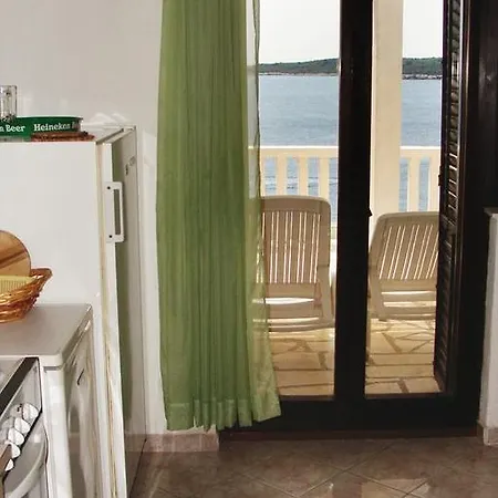 Διαμέρισμα Milna 2461a